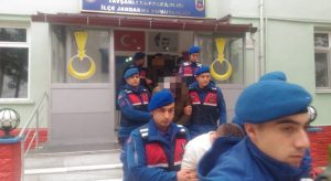 Kütahya’da gasp iddiasıyla 2 kişi tutuklandı