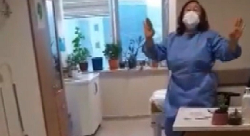 İzmir'de bir hastanede maske