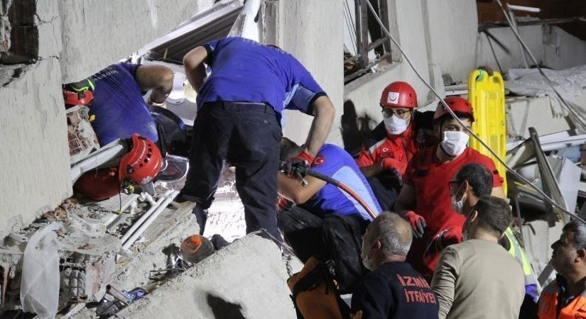 İzmir depreminde 30 kişinin