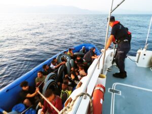 Datça’da 37 göçmen yakalandı