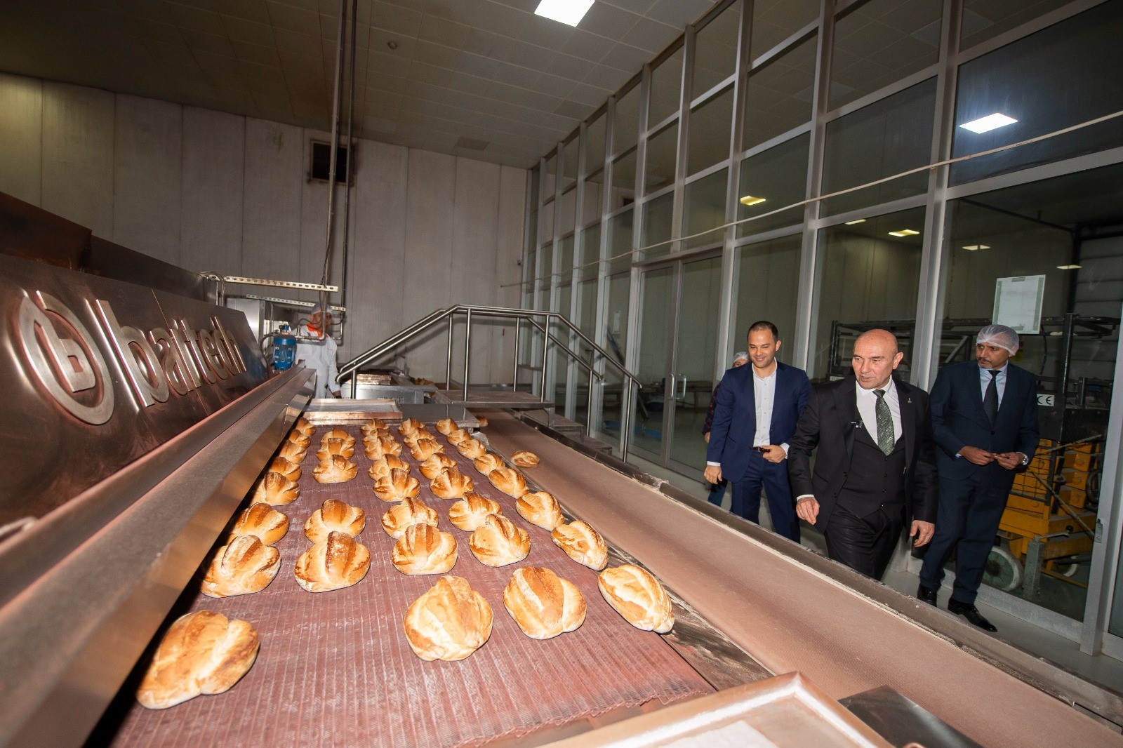 Halk Ekmek Fabrikası’nı ziyaret