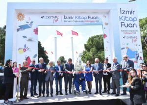 İzmir Kitap Fuarı Kültürpark’ta başladı