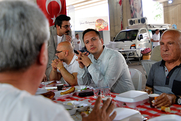 Bornova Kent Konseyi'nin katılımcı yerel yönetim anlayışıyla başlattığı Mahalle Meclisleri’nin