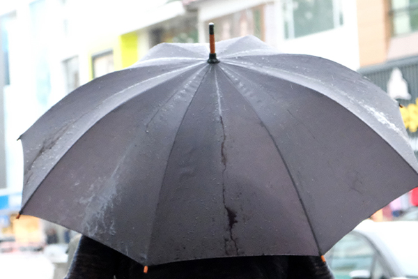 Denizli ve Afyonkarahisar çevrelerinde yarın beklenen yerel kuvvetli yağışların neden