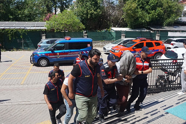 Fethiye’de tabancayla vurularak öldürülen İbrahim Solak cinayetiyle ilgili gözaltına alınan