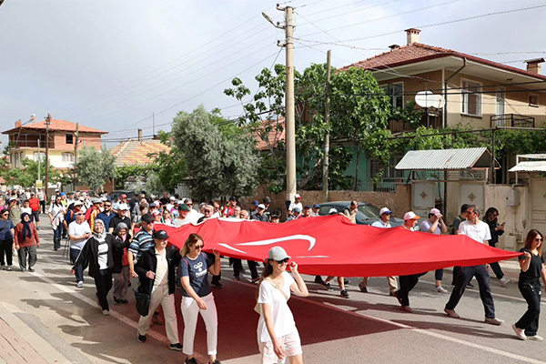 Kızılcabölük’den başlayarak Denizli’ye kadar süren geleneksel doğa yürüşünün bu yıl