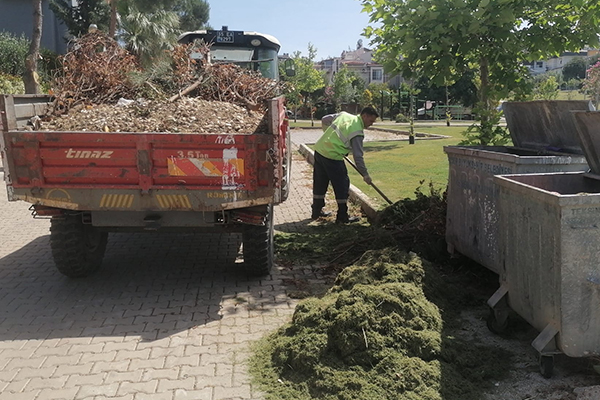 Güzelbahçe Belediyesi, bahar bakımı ve yaza hazırlık çalışmalarını hızlandırdı. İlçe