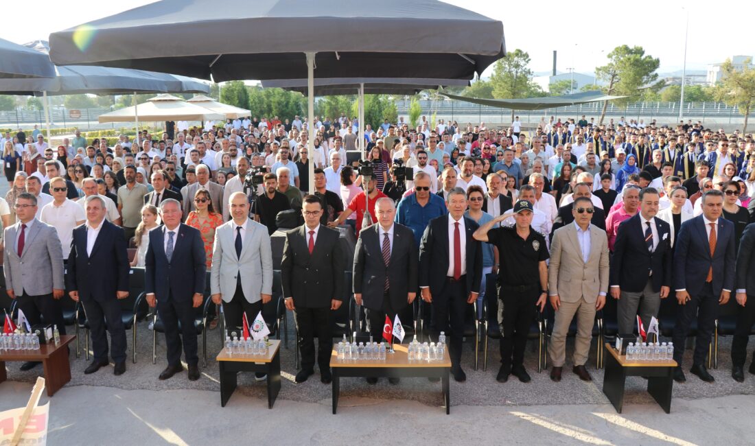 DOSTEK Koleji 2025 Mezunlarını Coşkulu Törenle Uğurladı Denizli Organize Sanayi