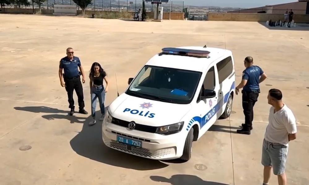 Yükseköğretim Kurumları Sınavı (YKS) kapsamında sınava giren öğrenciler ve aileleri