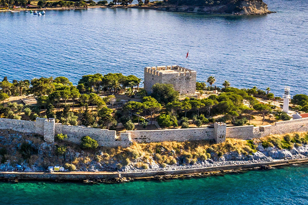 Kuşadası Belediye Başkanı Ömer Günel’in 'Müzeler Kenti' projesi kapsamında kente