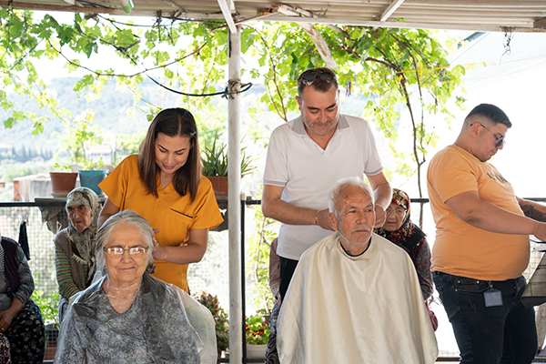 Milas Belediyesi, engelli, yaşlı ve ihtiyaç sahibi bireylere yönelik yürüttüğü