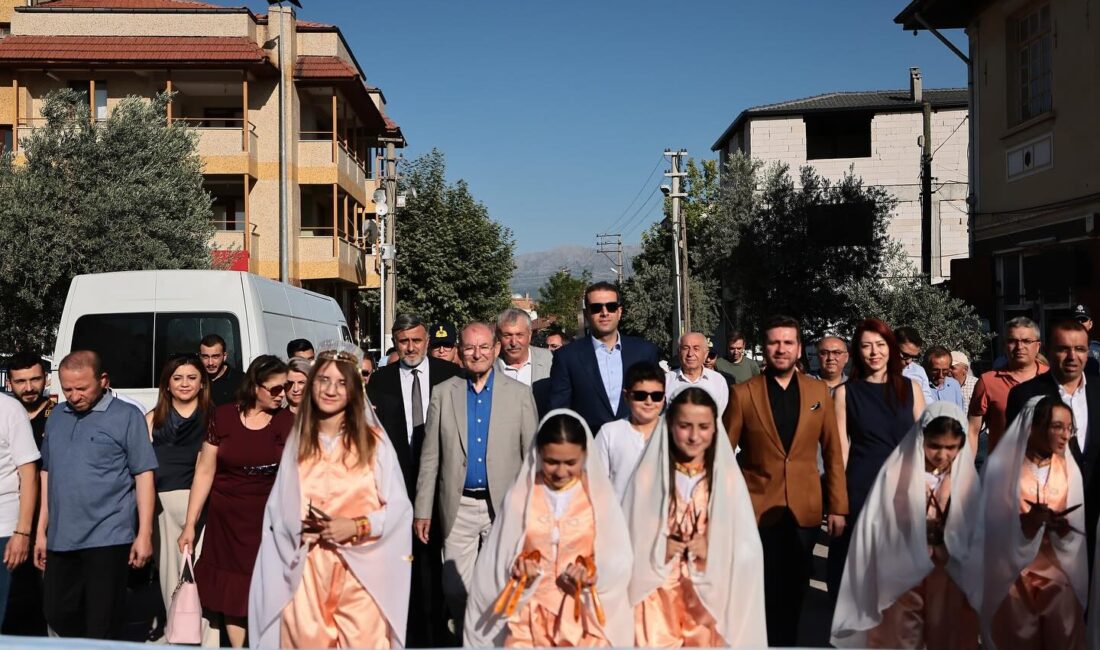 Tavas’ın Kızılcabölük Mahallesi, bu yıl 29’uncusu düzenlenen Kültür, Sanat, Tekstil