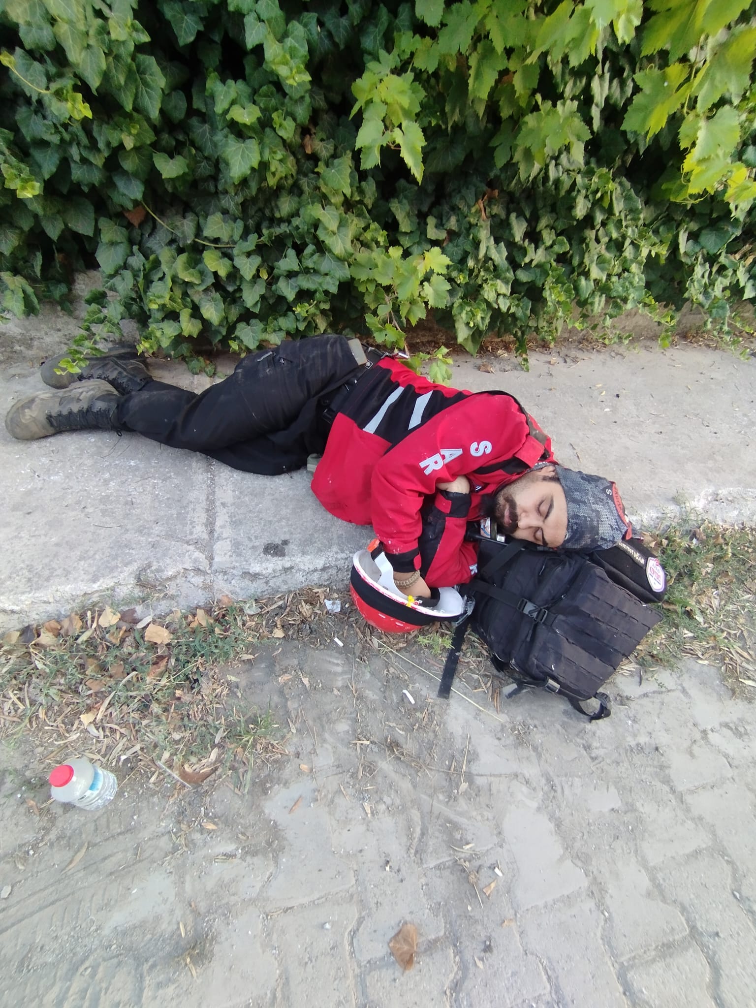 İzmir’in Gaziemir ilçesine bağlı Sarnıç bölgesinde meydana gelen orman yangınının