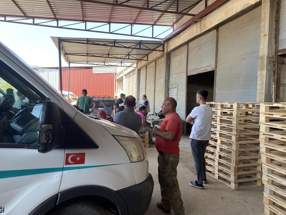 Manisa’nın Alaşehir ilçesinde marangozluk yapan 48 yaşındaki Ahmet Kudret Taylan,