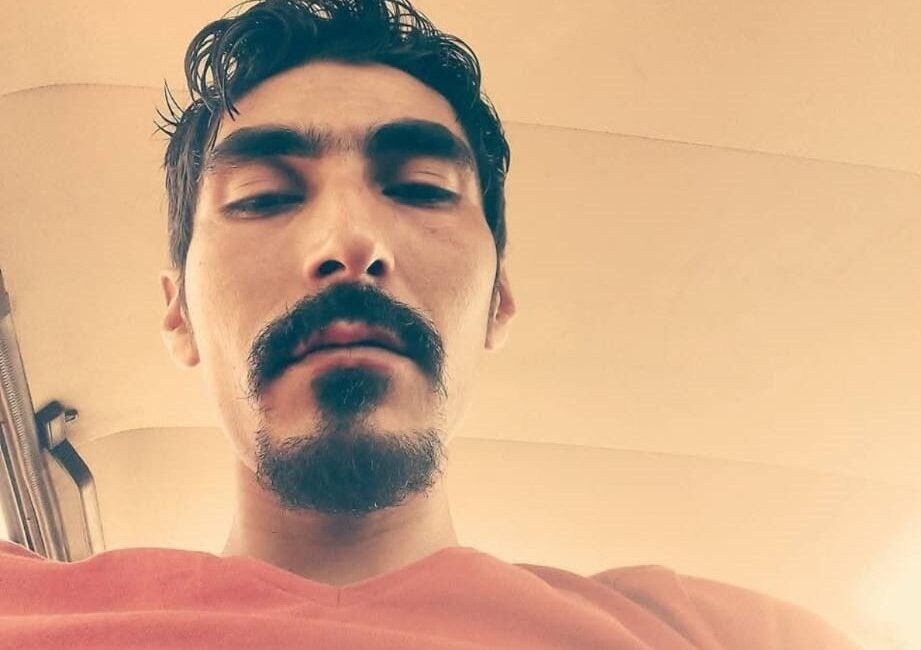 Aydın’ın Bozdoğan ilçesi Yeni Sanayi Sitesi’nde bir kişi yerde yatar