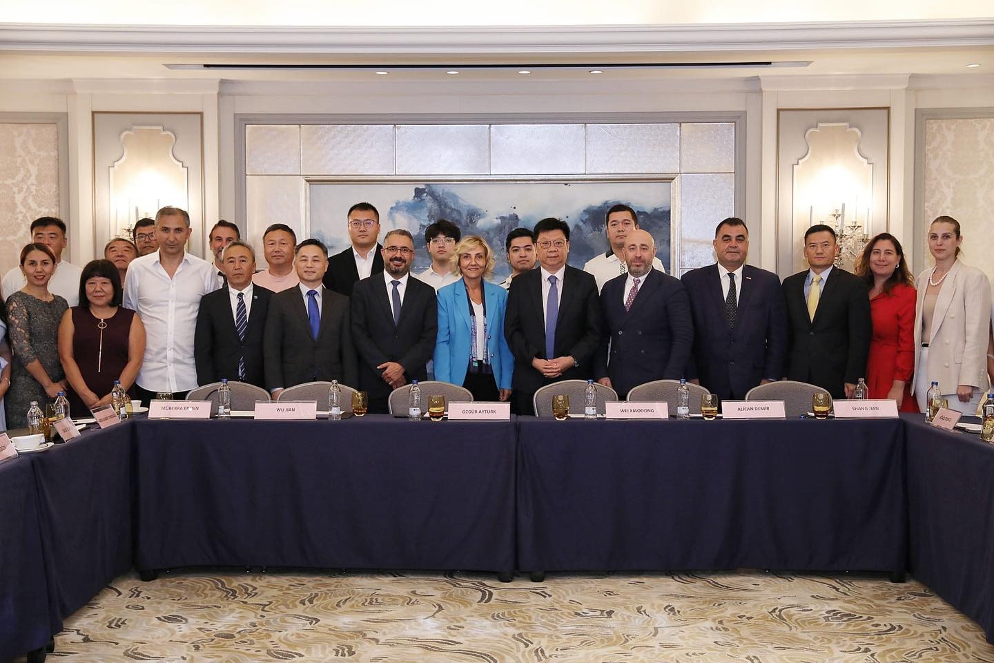 Çin Halk Cumhuriyeti İstanbul Başkonsolosu Wei Xiaodong’un ev sahipliğinde düzenlenen