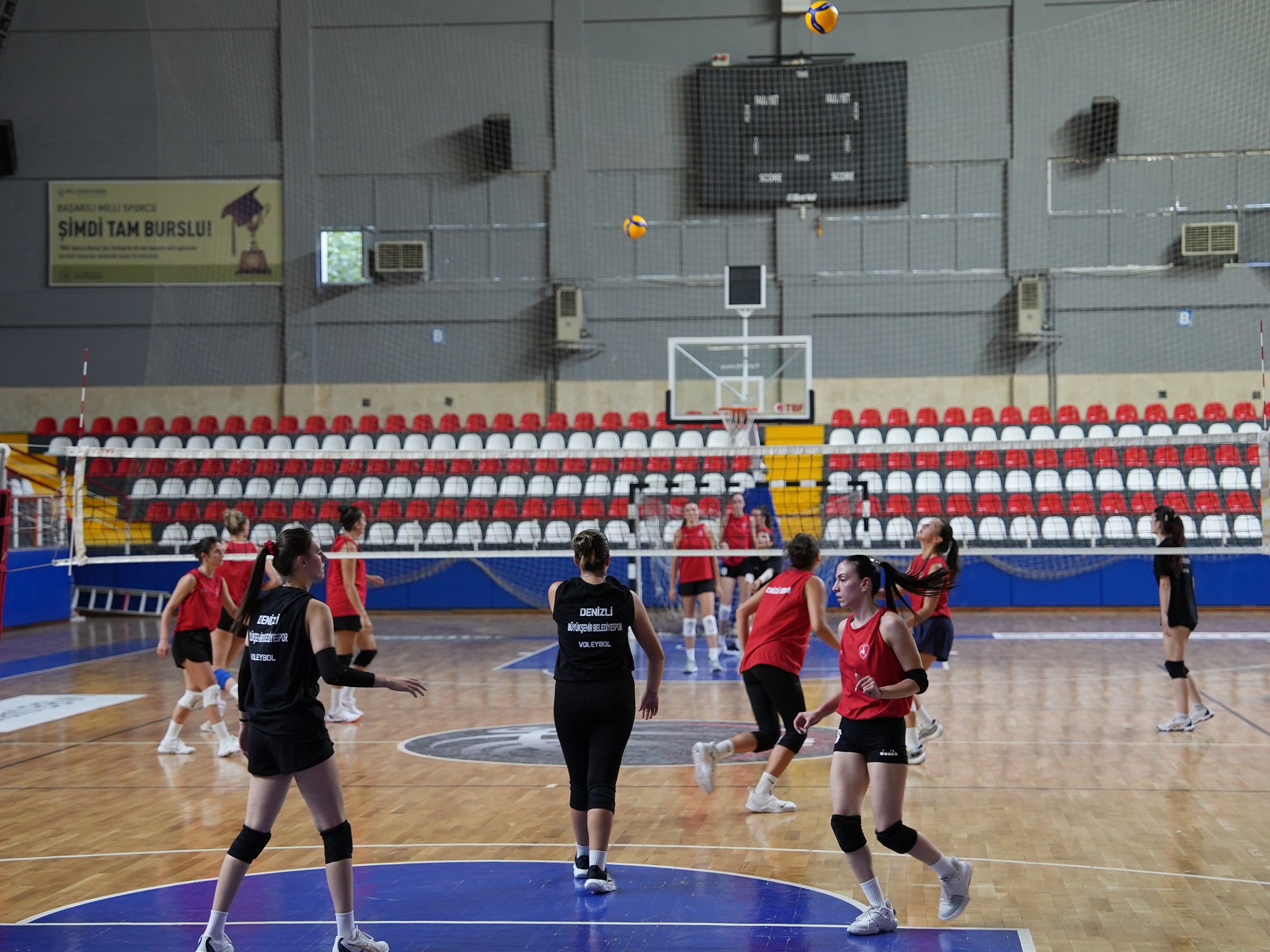 Denizli Büyükşehir Belediyespor Kadın Voleybol Takımı, 2025-2026 sezonuna “şampiyonluk” hedefiyle