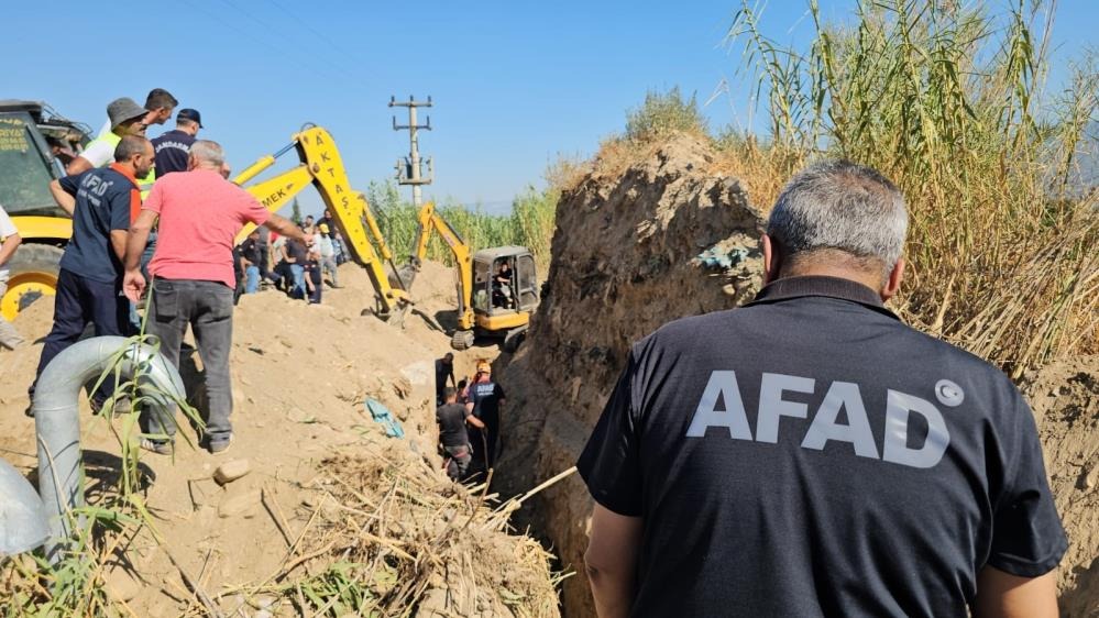 Aydın’ın Kuyucak ilçesine bağlı kırsal Beşeylül Mahallesi’nde meydana gelen göçük