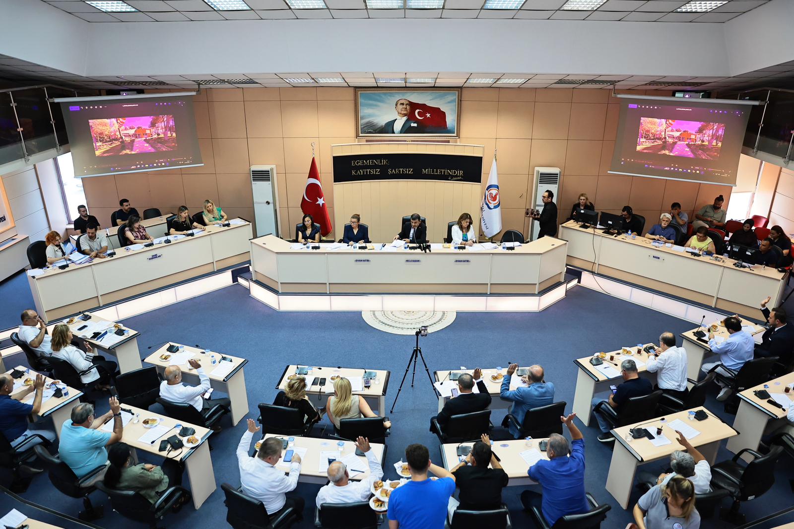 Denizli Büyükşehir Belediye Meclisi, Ağustos ayının son oturumunda kentin sosyal,