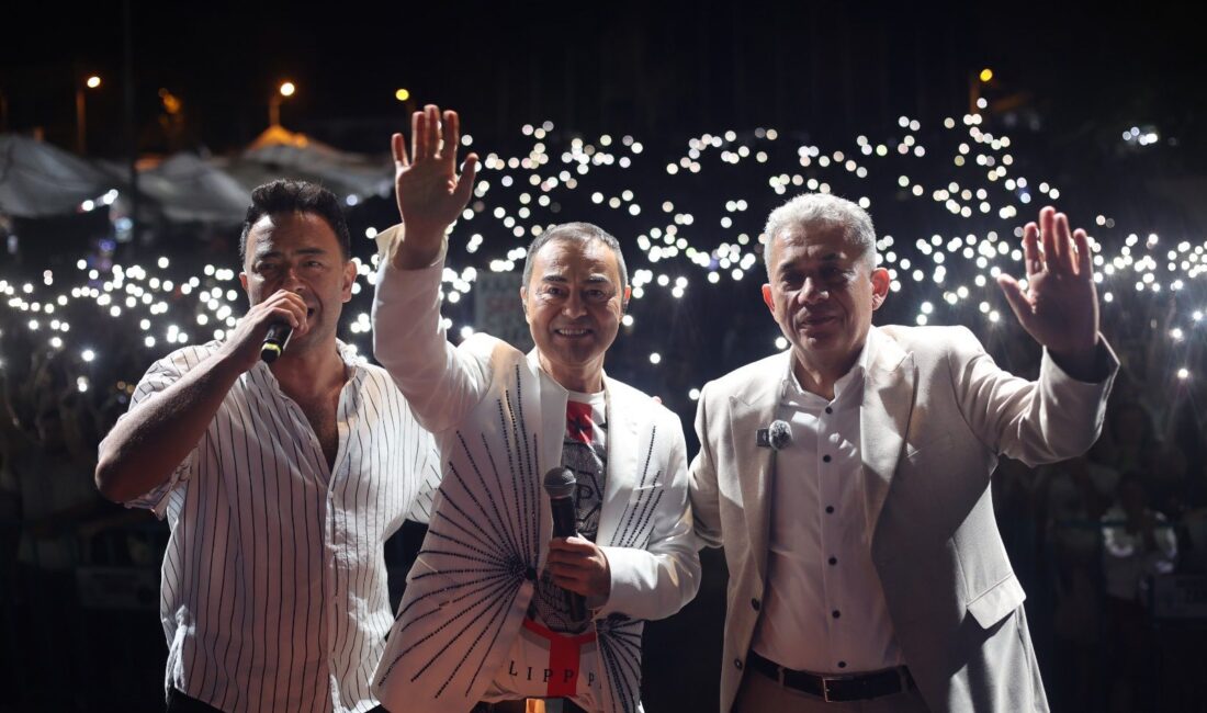 Denizli’nin Çal ilçesinde bu yıl 28’incisi düzenlenen Bağ Bozumu Kültür