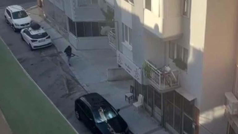 İzmir’in Balçova ilçesinde bu sabah Salih İşgören Polis Merkezi’ne silahlı