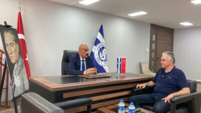 İzmir’in köklü kulüplerinden İzmirspor’un yeni başkanı Avukat Mustafa Kılıç, göreve