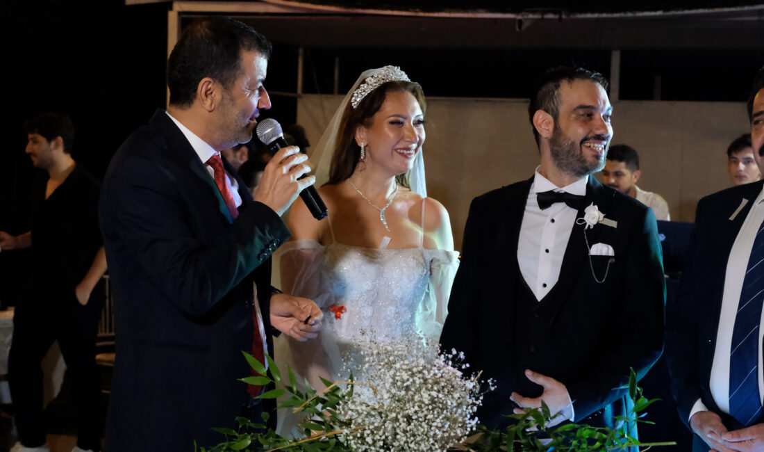 Gazeteci Mehtap Koç ile De-story Ajans’ın sahibi Derviş Can Deda,
