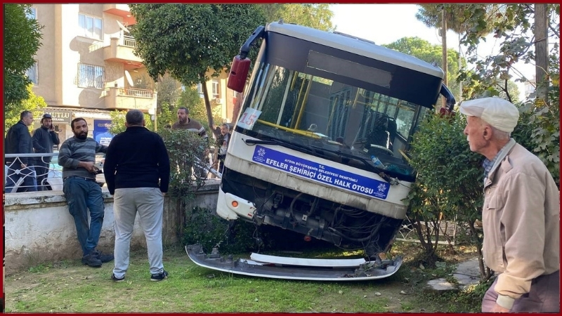 Aydın'ın Efeler ilçesinde arızalanan ve tamirci tarafından sanayiye götürülmek istenen