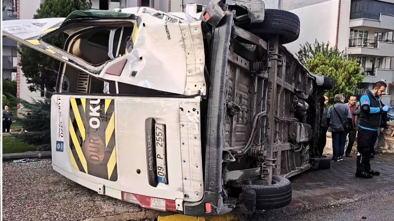 Söke’nin Yenikent Mahallesi İsmet İnönü Caddesi üzerinde sabah saatlerinde iki