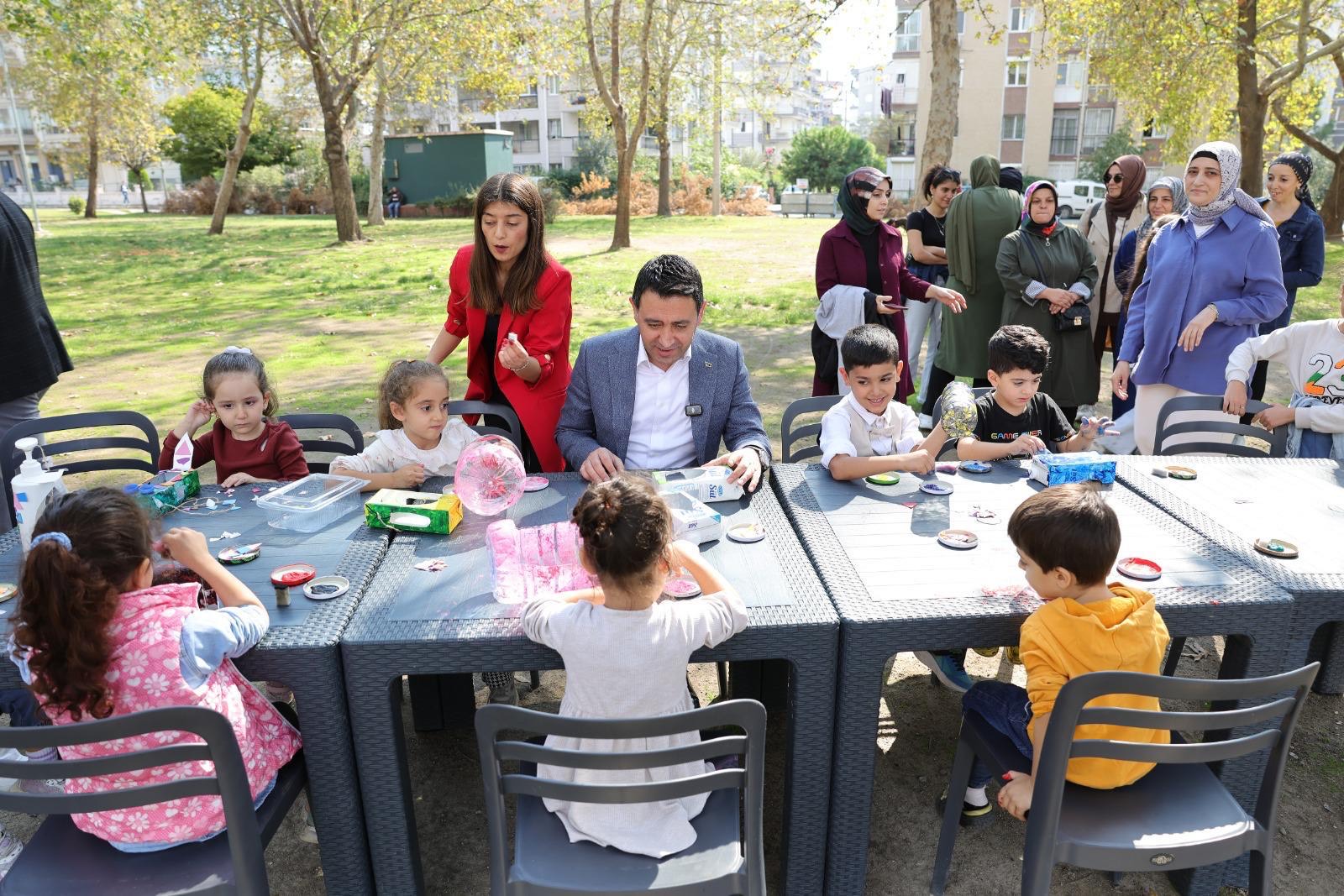 


Bayraklı Belediyesi’nin “Anne Çocuk Atölyesi” projesi kapsamında düzenlenen çevre temalı