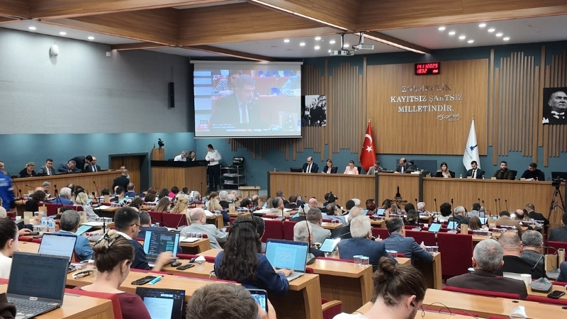 İzmir Büyükşehir Belediye Meclisi, Kasım ayı olağan toplantısının üçüncü birleşiminde