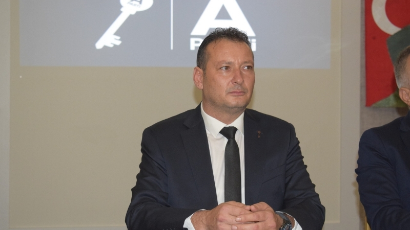 Denizli Anahtar Parti İl Başkanı Hakan Saruhan, 24 Kasım Öğretmenler