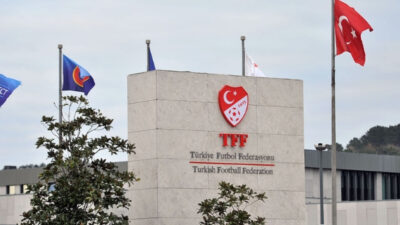 Türk futbolu, hakemlerin ardından bu kez temsilcilerle sarsıldı. Türkiye Futbol