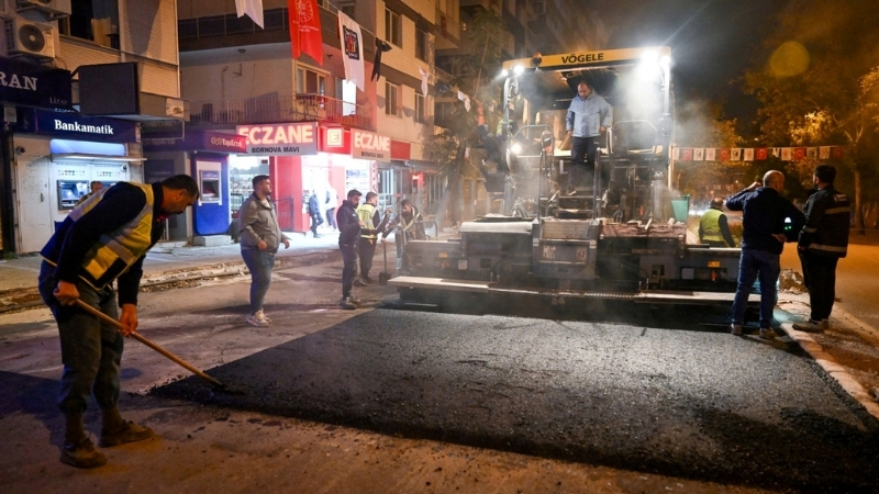 Bornova Belediye Başkanı Ömer Eşki, İZSU’nun altyapı çalışmalarının ardından yenilenen