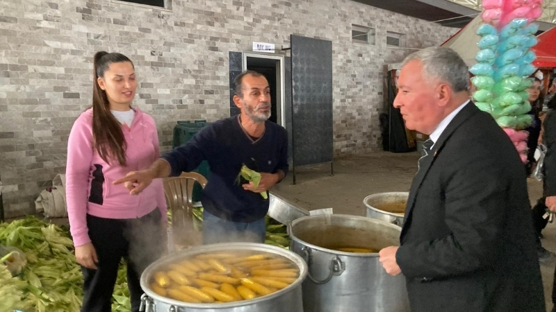 Honaz Belediye Başkanı Yüksel Kepenek, yoğun katılımla gerçekleşen Honaz Tarım,