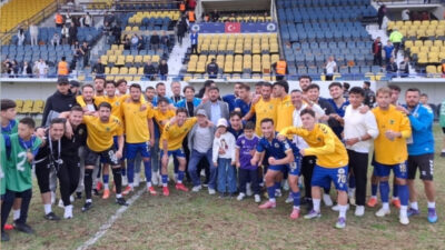 Menemen FK, Fethiyespor karşısında aldığı galibiyetle 4 maçlık galibiyet hasretine