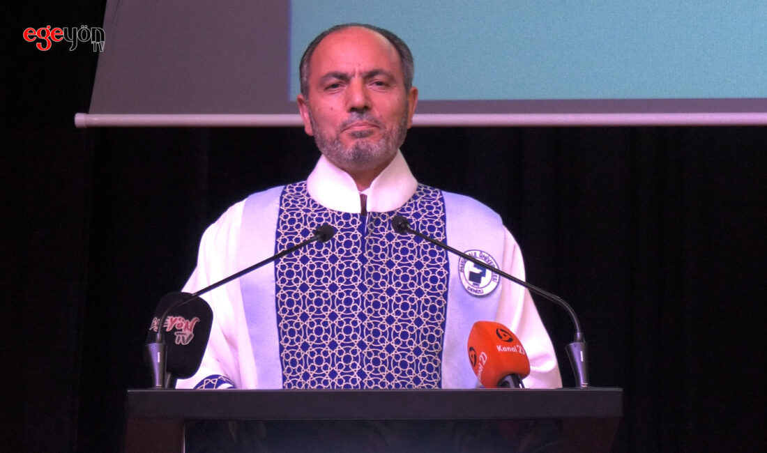 Pamukkale Üniversitesi 2025-2026 akademik yılı, düzenlenen görkemli törenle başladı. Açılış