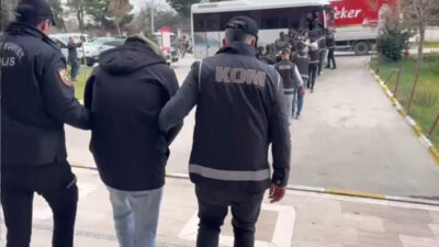 Manisa'nın Yunusemre ve Şehzadeler ilçelerinde polis ekiplerince, nitelikli dolandırıcılık ve