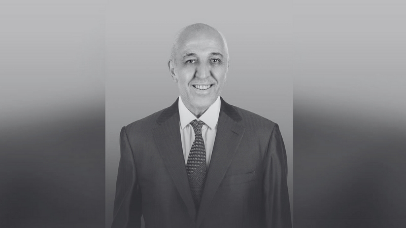 Denizli’de göz hastalıkları alanında yaptığı çalışmalarla tanınan Volkan Yaylalı yaşamını