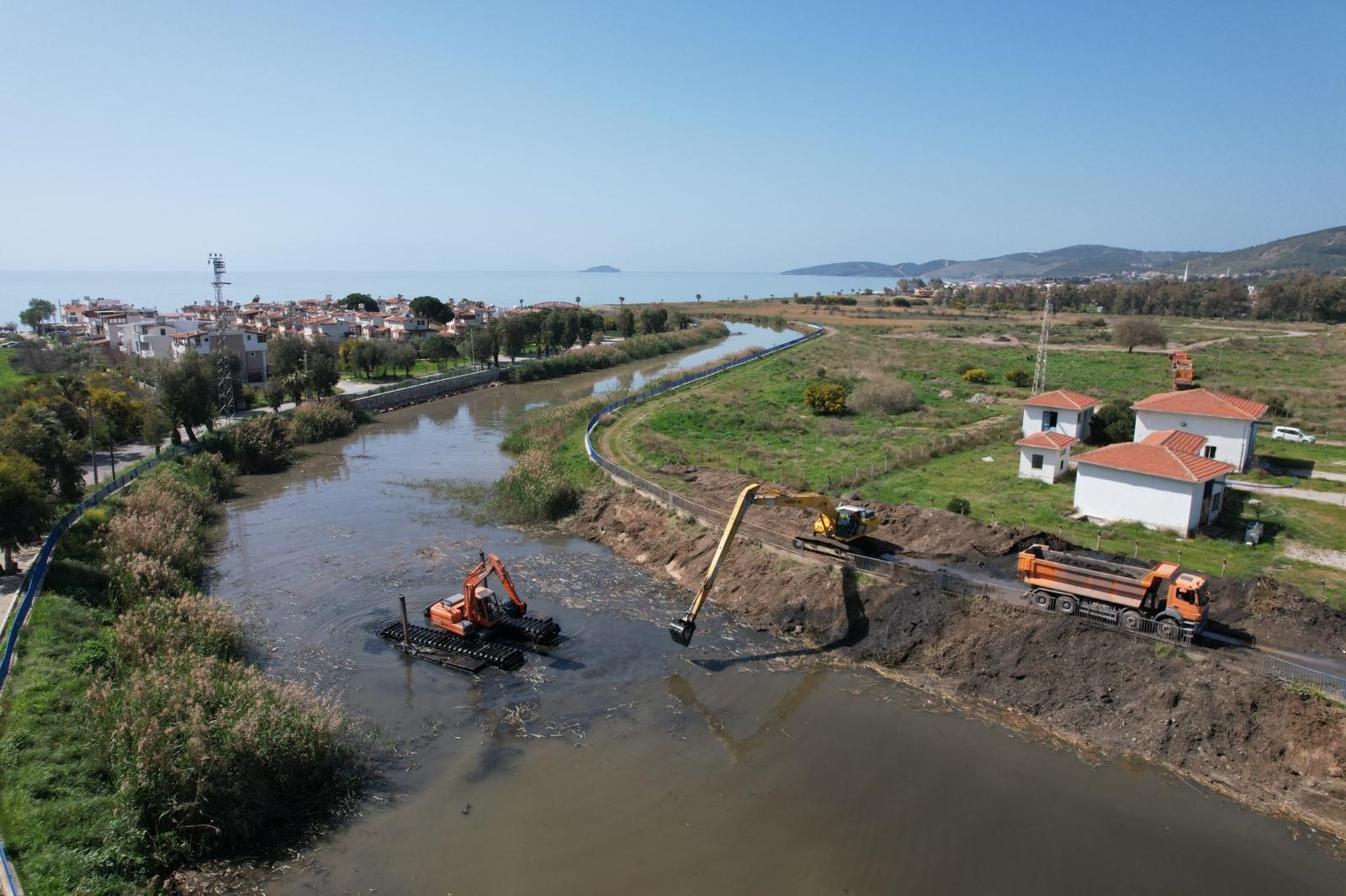 İzmir Büyükşehir Belediyesi, 2025 yılı başından bu yana Seferihisar, Urla,