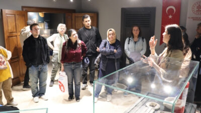 Neolitik Çağ’dan Bizans dönemine uzanan 130 eserin yer aldığı Antik