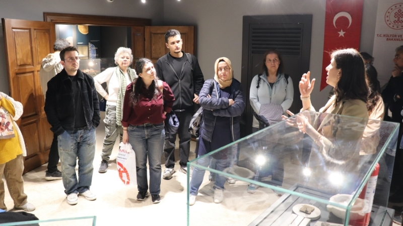 Neolitik Çağ’dan Bizans dönemine uzanan 130 eserin yer aldığı Antik