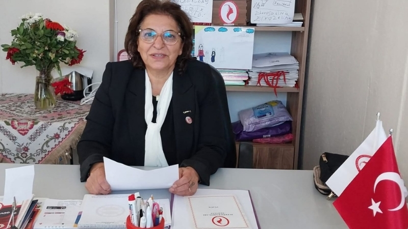 29 Ekim Kadınları Derneği Bayraklı Şube Başkanı Zöhre Benk, 8