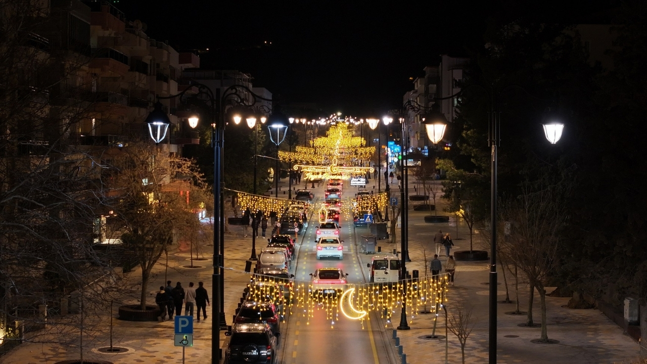 Denizli Büyükşehir Belediyesi’nin Ramazan ayı boyunca mahallelerde düzenlediği etkinliklerin finali