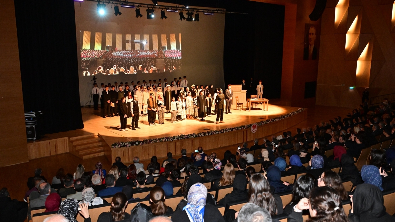 Denizli Valisi Yavuz Selim Köşger, Nihat Zeybekci Kongre ve Kültür