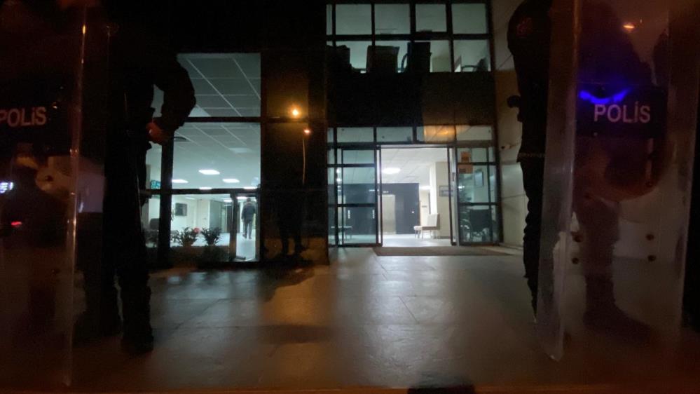 Muğla’nın Marmaris ilçesinde, Marmaris Belediyesi’ne yönelik rüşvet ve usulsüzlük iddiaları