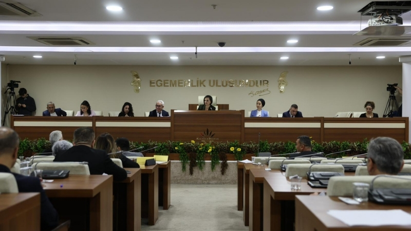 Karabağlar Belediyesi Nisan ayı olağan Meclis oturumunu gerçekleştirdi. Meclise Belediye