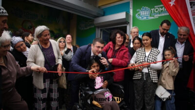 Torbalı Belediye Başkanı Övünç Demir, ilk TOMAR Halk Market’i Kuşçuburun’da