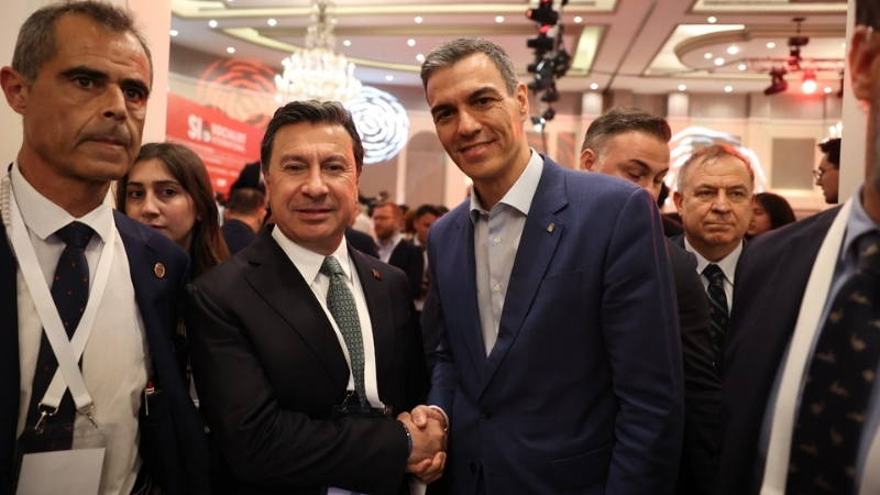 Muğla Büyükşehir Belediye Başkanı Ahmet Aras, yerel yönetimlerin demokrasi üzerindeki