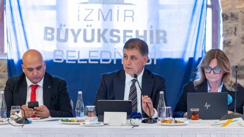 İzmir Büyükşehir Belediye Başkanı Dr. Cemil Tugay, Turizm Konseyi toplantısında